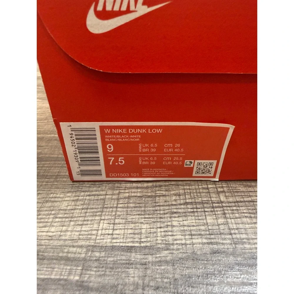 Nike Dunk Low Panda White Black Sneakers DD1503-101 Womens 9 Mens 7.5